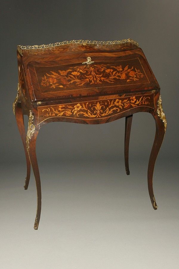 The Elegant Charm of 19th Century Ladies Writing Desks: A Timeless Union of Beauty and Function