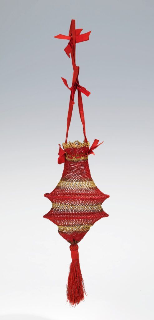 Discover 19th CENTURY RETICULES: FASHION & CULTURE!