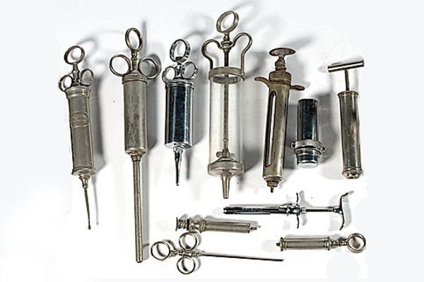 The Evolution of Medical Technology: Exploring the 19th Century Syringe